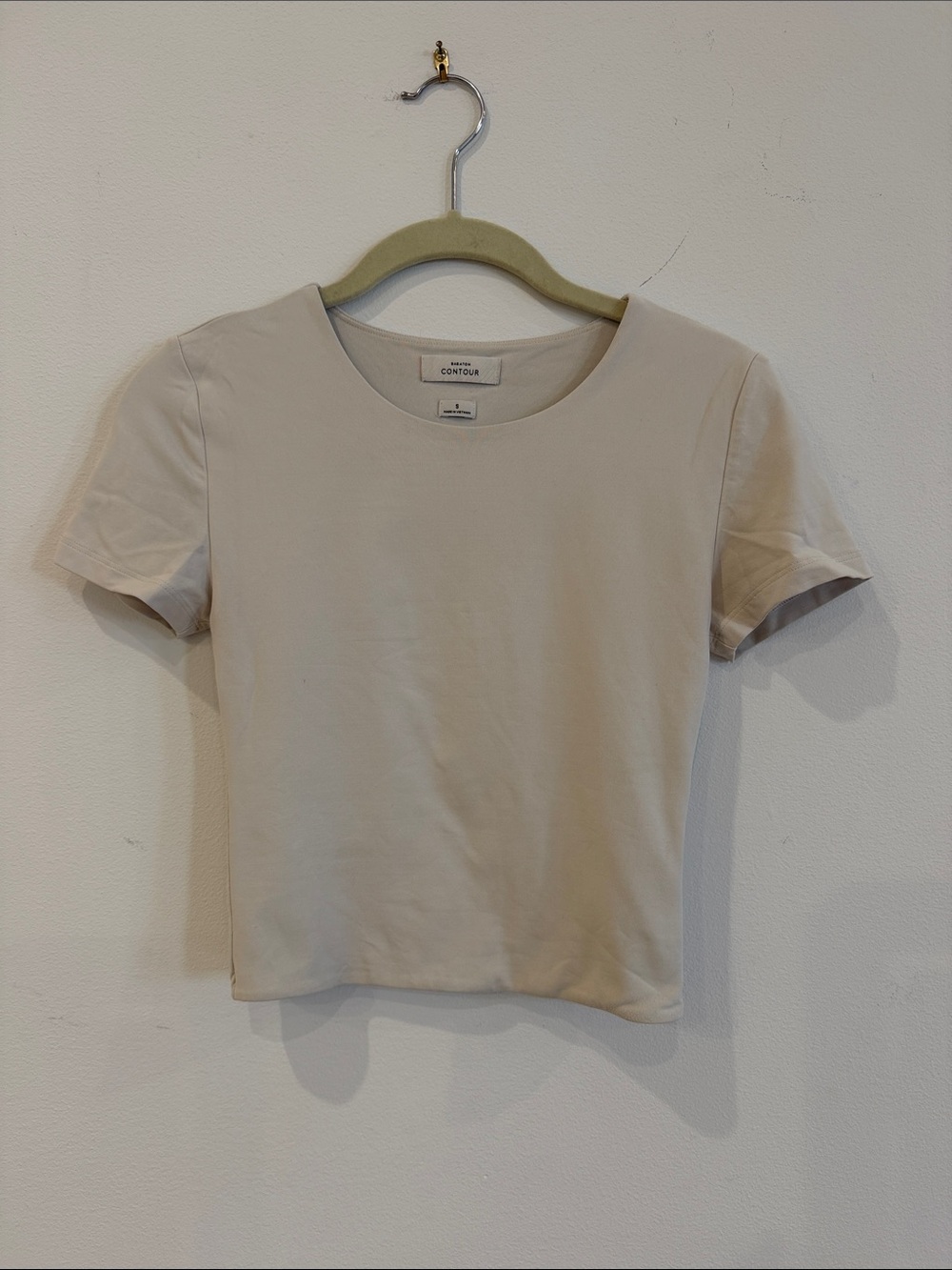 Aritzia Contour Short Sleeve Crewneck in Light Beige